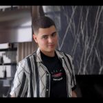 Filename=Mae_So_Tem_Duas_-_Episodio_3x1_000709.jpg
Filesize=91KiB
Dimensions=1280x720
Date added=Sep 18, 2024 Mae_So_Tem_Duas_-_Episodio_3x1_000709.jpg