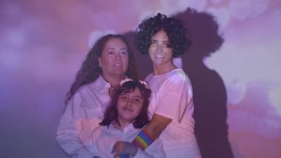 Click to view full size image
==============
Paulina_Goto_-_Nuestro_Amor_Es_Arte_28Video_Oficial29_000190.jpg Paulina_Goto_-_Nuestro_Amor_Es_Arte_28Video_Oficial29_000190.jpg