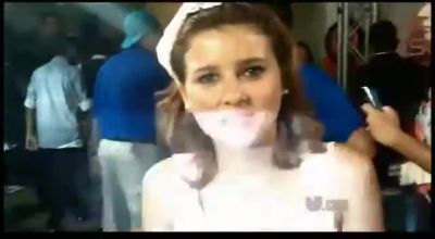 Click to view full size image
==============
Paulina_Goto_Backstage_de_Premios_Juventud_2011_000044.jpg Paulina_Goto_Backstage_de_Premios_Juventud_2011_000044.jpg