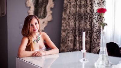 Click to view full size image
==============
Un_dia_con_Paulina_Goto_000132.jpg Un_dia_con_Paulina_Goto_000132.jpg