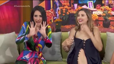 Click to view full size image
==============
21Conoce_los_secretos_y_los_inicios_de_Paulina_Goto21_-_Cuentamelo_YA21_000025.jpg 21Conoce_los_secretos_y_los_inicios_de_Paulina_Goto21_-_Cuentamelo_YA21_000025.jpg