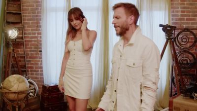 Click to view full size image
==============
Paulina_Goto___Noel_Schajris_-_Llevame_Despacio_28Video_Oficial29_3_000032.jpg Paulina_Goto___Noel_Schajris_-_Llevame_Despacio_28Video_Oficial29_3_000032.jpg