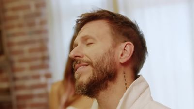 Click to view full size image
==============
Paulina_Goto___Noel_Schajris_-_Llevame_Despacio_28Video_Oficial29_3_000044.jpg Paulina_Goto___Noel_Schajris_-_Llevame_Despacio_28Video_Oficial29_3_000044.jpg