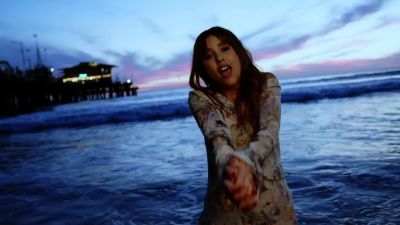 Click to view full size image
==============
Paulina_Goto___Noel_Schajris_-_Llevame_Despacio_28Video_Oficial29_3_000169.jpg Paulina_Goto___Noel_Schajris_-_Llevame_Despacio_28Video_Oficial29_3_000169.jpg