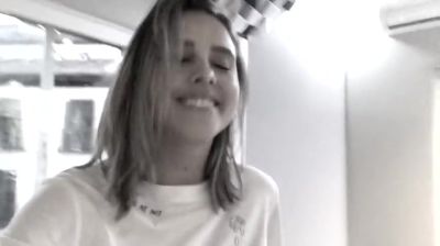 Click to view full size image
==============
Making_Of_Tu_Sigue_000019.jpg Making_Of_Tu_Sigue_000019.jpg