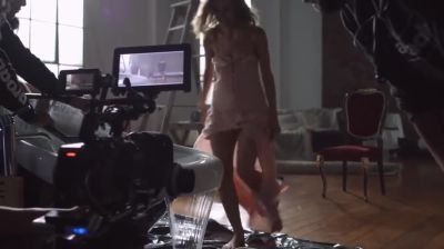 Click to view full size image
==============
Making_Of_Tu_Sigue_000276.jpg Making_Of_Tu_Sigue_000276.jpg