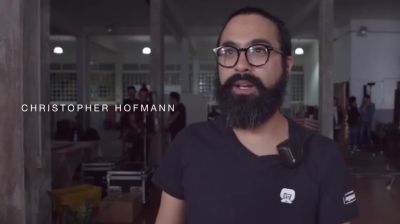 Click to view full size image
==============
Making_Of_Tu_Sigue_000279.jpg Making_Of_Tu_Sigue_000279.jpg