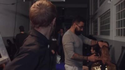 Click to view full size image
==============
Making_Of_Tu_Sigue_000310.jpg Making_Of_Tu_Sigue_000310.jpg