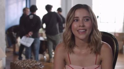 Click to view full size image
==============
Making_Of_Tu_Sigue_000332.jpg Making_Of_Tu_Sigue_000332.jpg