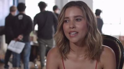 Click to view full size image
==============
Making_Of_Tu_Sigue_000335.jpg Making_Of_Tu_Sigue_000335.jpg