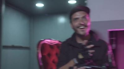 Click to view full size image
==============
Making_Of_Tu_Sigue_000355.jpg Making_Of_Tu_Sigue_000355.jpg