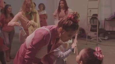 Click to view full size image
==============
Paulina_Goto_-_Rompe_28Behind_the_scenes29_000281.jpg Paulina_Goto_-_Rompe_28Behind_the_scenes29_000281.jpg