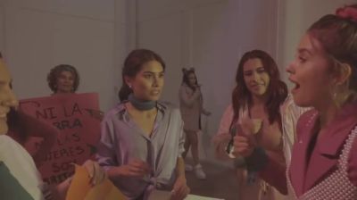 Click to view full size image
==============
Paulina_Goto_-_Rompe_28Behind_the_scenes29_000295.jpg Paulina_Goto_-_Rompe_28Behind_the_scenes29_000295.jpg