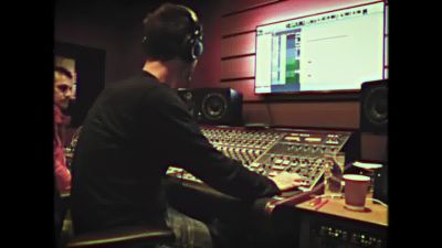 Click to view full size image
==============
Paulina_Goto_-_Making_Of__AbbeyRoadSessions_000554.jpg Paulina_Goto_-_Making_Of__AbbeyRoadSessions_000554.jpg