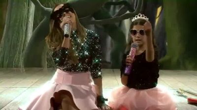 Click to view full size image
==============
Paulina_Goto_-_Mi_Corazon_es_un_Pais_28Video_Oficial29_000043.jpg Paulina_Goto_-_Mi_Corazon_es_un_Pais_28Video_Oficial29_000043.jpg