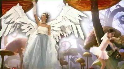 Click to view full size image
==============
Paulina_Goto_-_Mi_Corazon_es_un_Pais_28Video_Oficial29_000044.jpg Paulina_Goto_-_Mi_Corazon_es_un_Pais_28Video_Oficial29_000044.jpg