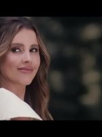 SnapInsta_io-Paulina_Goto_-_Siete_Planetas_28Video_Oficial29_000084.jpg