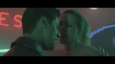 Click to view full size image
==============
Christian_Velez_Ft__Paulina_Goto_-_Menos_De_Un_Minuto_28Video_Oficial29_000050.jpg Christian_Velez_Ft__Paulina_Goto_-_Menos_De_Un_Minuto_28Video_Oficial29_000050.jpg