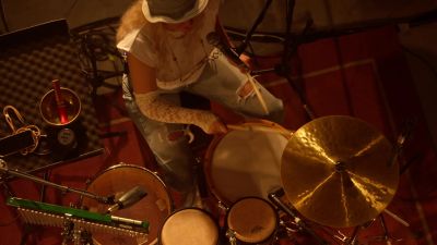 Click to view full size image
==============
Paulina_Goto_-_vete_al_diablo_Ft__Rafa_Loar_28Natural29_000060.jpg Paulina_Goto_-_vete_al_diablo_Ft__Rafa_Loar_28Natural29_000060.jpg