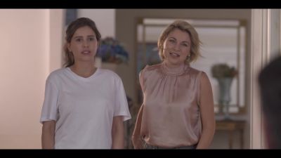 Click to view full size image
==============
Mae_So_Tem_Duas_S01E02_720p_DUAL_COMANDO_TO_000082.jpg Mae_So_Tem_Duas_S01E02_720p_DUAL_COMANDO_TO_000082.jpg