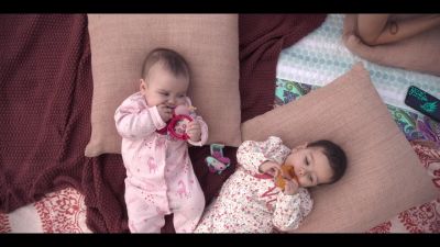 Click to view full size image
==============
Mae_So_Tem_Duas_S01E02_720p_DUAL_COMANDO_TO_001003.jpg Mae_So_Tem_Duas_S01E02_720p_DUAL_COMANDO_TO_001003.jpg