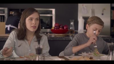 Click to view full size image
==============
Mae_So_Tem_Duas_S01E03_720p_DUAL_COMANDO_TO_000184.jpg Mae_So_Tem_Duas_S01E03_720p_DUAL_COMANDO_TO_000184.jpg