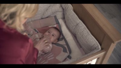 Click to view full size image
==============
Mae_So_Tem_Duas_S01E03_720p_DUAL_COMANDO_TO_000299.jpg Mae_So_Tem_Duas_S01E03_720p_DUAL_COMANDO_TO_000299.jpg