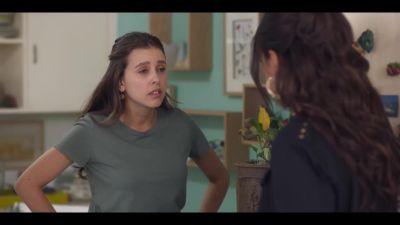 Click to view full size image
==============
Mae_So_Tem_Duas_S01E04_720p_DUAL_COMANDO_TO_001964.jpg Mae_So_Tem_Duas_S01E04_720p_DUAL_COMANDO_TO_001964.jpg