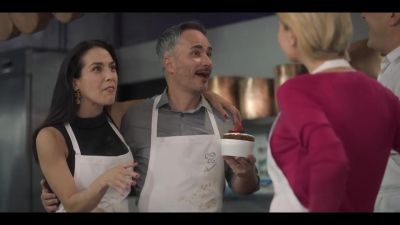 Click to view full size image
==============
Mae_So_Tem_Duas_S01E06_720p_DUAL_COMANDO_TO_000857.jpg Mae_So_Tem_Duas_S01E06_720p_DUAL_COMANDO_TO_000857.jpg