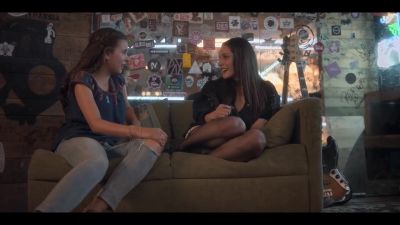 Click to view full size image
==============
Mae_So_Tem_Duas_S01E07_720p_DUAL_COMANDO_TO_000445.jpg Mae_So_Tem_Duas_S01E07_720p_DUAL_COMANDO_TO_000445.jpg