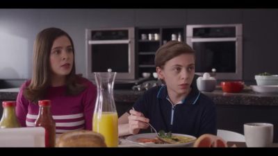 Click to view full size image
==============
Mae_So_Tem_Duas_S02E01_720p_DUB__CineRCI_000175.jpg Mae_So_Tem_Duas_S02E01_720p_DUB__CineRCI_000175.jpg