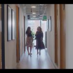 Mae_So_Tem_Duas_S02E03_720p_DUB__CineRCI_001975.jpg