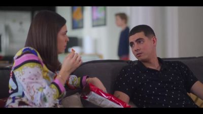 Click to view full size image
==============
Mae_So_Tem_Duas_S02E06_720p_DUB__CineRCI_000613.jpg Mae_So_Tem_Duas_S02E06_720p_DUB__CineRCI_000613.jpg