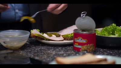 Click to view full size image
==============
Mae_So_Tem_Duas_-_Episodio_3x1_001328.jpg Mae_So_Tem_Duas_-_Episodio_3x1_001328.jpg