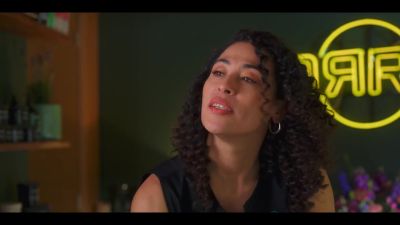 Click to view full size image
==============
Mae_So_Tem_Duas_-_Episodio_3x1_001416.jpg Mae_So_Tem_Duas_-_Episodio_3x1_001416.jpg