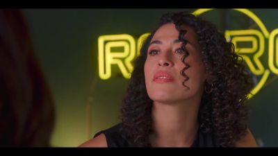 Click to view full size image
==============
Mae_So_Tem_Duas_-_Episodio_3x1_001429.jpg Mae_So_Tem_Duas_-_Episodio_3x1_001429.jpg