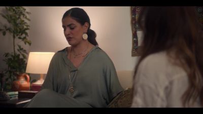 Click to view full size image
==============
Mae_So_Tem_Duas_-_Episodio_3x2_001180.jpg Mae_So_Tem_Duas_-_Episodio_3x2_001180.jpg