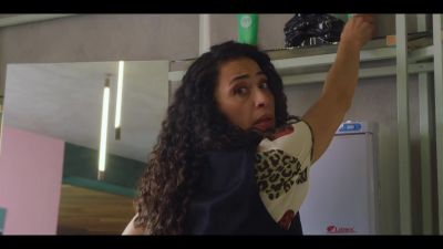 Click to view full size image
==============
Mae_So_Tem_Duas_-_Episodio_3x2_001770.jpg Mae_So_Tem_Duas_-_Episodio_3x2_001770.jpg