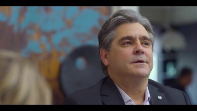 Click to view full size image
==============
Mae_So_Tem_Duas_-_Episodio_3x3_000675.jpg Mae_So_Tem_Duas_-_Episodio_3x3_000675.jpg