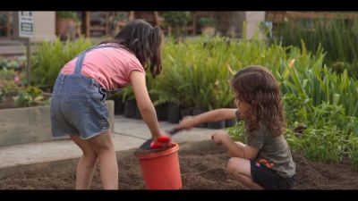 Click to view full size image
==============
Mae_So_Tem_Duas_-_Episodio_3x3_000891.jpg Mae_So_Tem_Duas_-_Episodio_3x3_000891.jpg