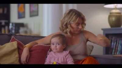 Click to view full size image
==============
Mae_So_Tem_Duas_-_Episodio_3x3_000988.jpg Mae_So_Tem_Duas_-_Episodio_3x3_000988.jpg