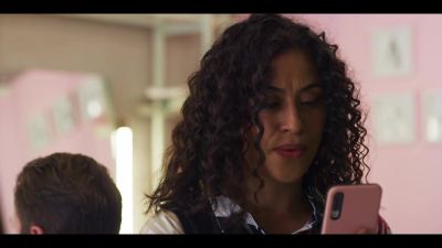 Click to view full size image
==============
Mae_So_Tem_Duas_-_Episodio_3x3_001199.jpg Mae_So_Tem_Duas_-_Episodio_3x3_001199.jpg