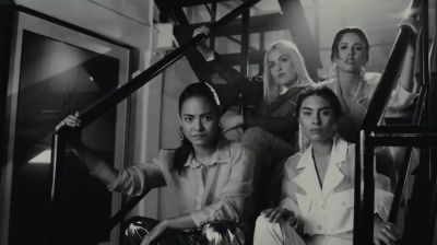 Click to view full size image
==============
Paulina_Goto_-_Rompe_28Vencer_el_miedo29__Videoclip_Oficial_000017.jpg Paulina_Goto_-_Rompe_28Vencer_el_miedo29__Videoclip_Oficial_000017.jpg