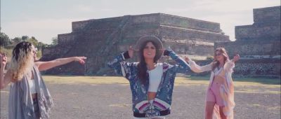 Click to view full size image
==============
Paulina_Goto2C_Maria_Bernal___Lucia_Covarrubias_-_Toda_Todita_28Video_Oficial29_000060.jpg Paulina_Goto2C_Maria_Bernal___Lucia_Covarrubias_-_Toda_Todita_28Video_Oficial29_000060.jpg