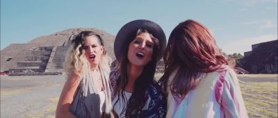 Click to view full size image
==============
Paulina_Goto2C_Maria_Bernal___Lucia_Covarrubias_-_Toda_Todita_28Video_Oficial29_000186.jpg Paulina_Goto2C_Maria_Bernal___Lucia_Covarrubias_-_Toda_Todita_28Video_Oficial29_000186.jpg